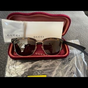 Brand New Gucci sunglasses